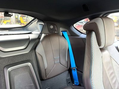 2016 BMW I8 — фото 13