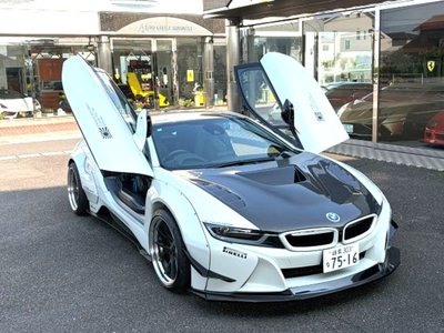 2016 BMW I8 — фото 4