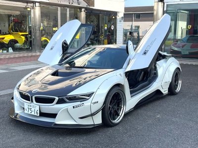 2016 BMW I8 — фото 8