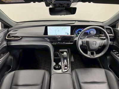 صورة 26 لـ 2025 Toyota CROWN ESTATE