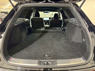 صورة 58 لـ 2025 Toyota CROWN ESTATE