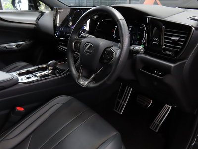 2025 Lexus NX thumbnail 52
