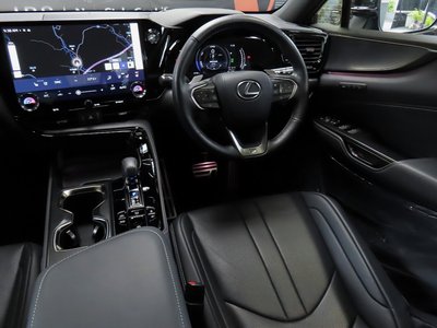 2025 Lexus NX thumbnail 65