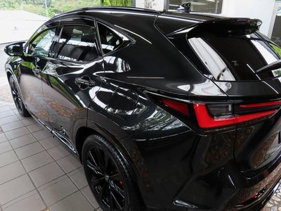 2025 Lexus NX thumbnail 32