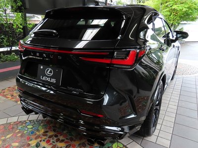 2025 Lexus NX thumbnail 39