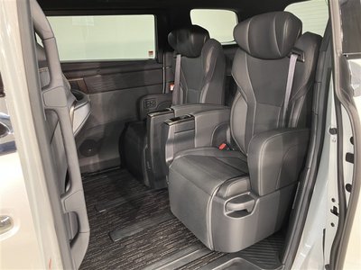 2024 Toyota ALPHARD — фото 25