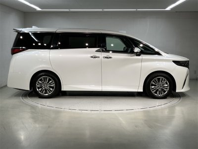 2024 Toyota ALPHARD — фото 4