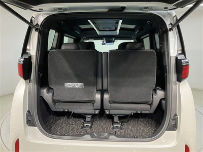 2024 Toyota ALPHARD — фото 29