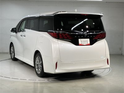 2024 Toyota ALPHARD — фото 5