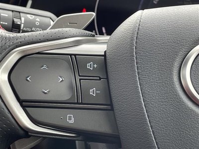 صورة 12 لـ 2023 Lexus NX
