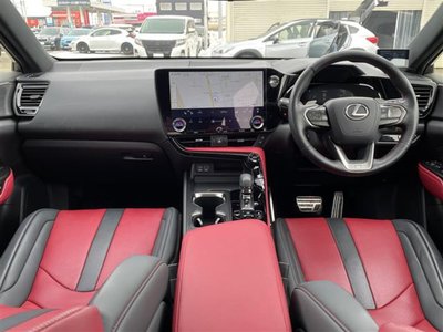 صورة 17 لـ 2023 Lexus NX