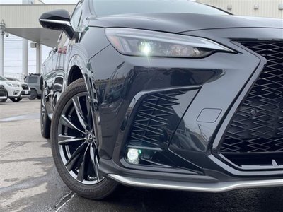 صورة 35 لـ 2023 Lexus NX
