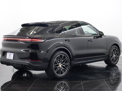 2023 Porsche CAYENNE thumbnail 21