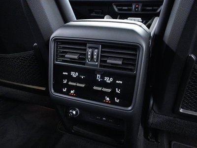 2023 Porsche CAYENNE thumbnail 37