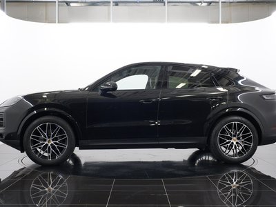 2023 Porsche CAYENNE thumbnail 17