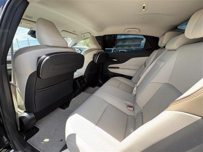 صورة 53 لـ 2023 Toyota CROWN CROSSOVER