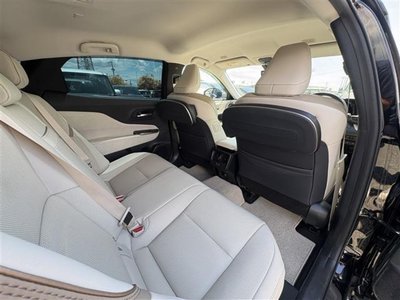 صورة 48 لـ 2023 Toyota CROWN CROSSOVER