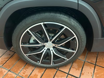 2025 Mercedes-BENZ GLB AMG 照片 6