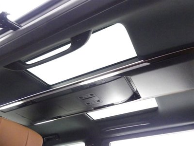 2023 Toyota VELLFIRE photo 33