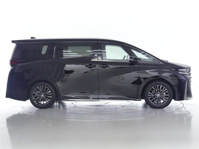 2023 Toyota VELLFIRE photo 35