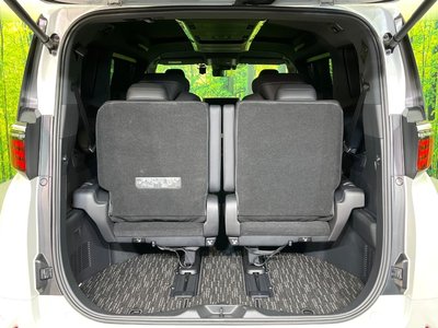 صورة 21 لـ 2024 Toyota ALPHARD