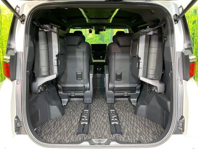 صورة 11 لـ 2024 Toyota ALPHARD