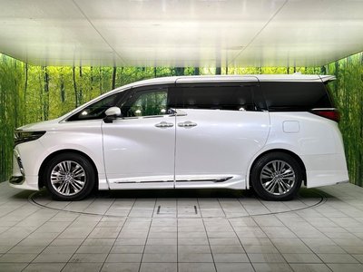 صورة 76 لـ 2024 Toyota ALPHARD