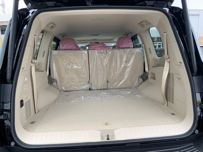 2026 Toyota LAND CRUISER 300 photo 9