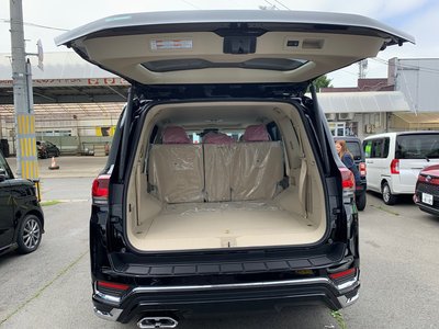 2026 Toyota LAND CRUISER 300 photo 8