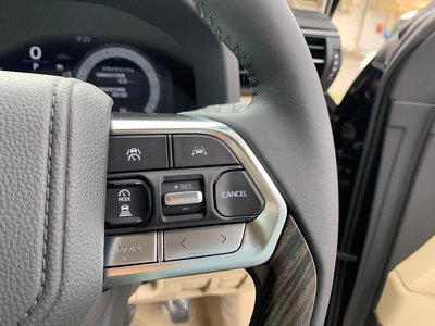 2026 Toyota LAND CRUISER 300 thumbnail 30