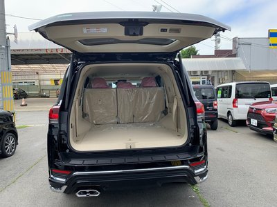 2026 Toyota LAND CRUISER 300 photo 11