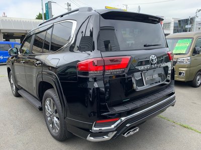 2026 Toyota LAND CRUISER 300 photo 12