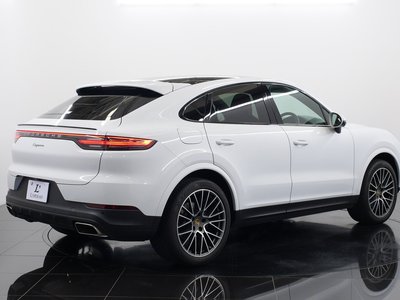 2021 Porsche CAYENNE thumbnail 18