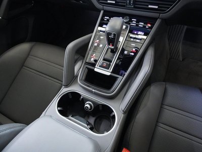 2021 Porsche CAYENNE thumbnail 34