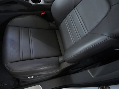 2021 Porsche CAYENNE photo 8