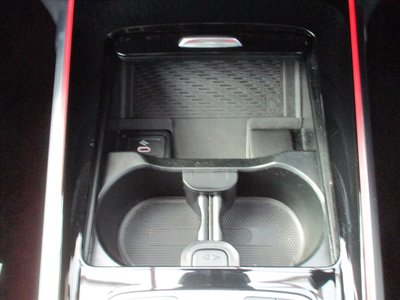 صورة مصغرة 25 لـ 2025 Mercedes-BENZ GLB AMG