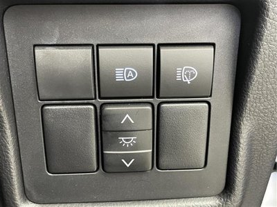 2022 Toyota LAND CRUISER PRADO thumbnail 19