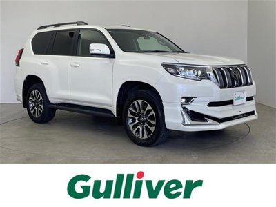 2022 Toyota LAND CRUISER PRADO photo 1