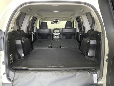 2022 Toyota LAND CRUISER PRADO thumbnail 24