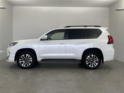 2022 Toyota LAND CRUISER PRADO thumbnail 38