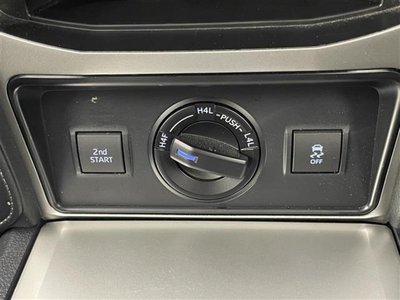2022 Toyota LAND CRUISER PRADO thumbnail 20