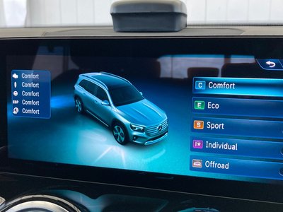 2025 Mercedes-BENZ GLB thumbnail 25