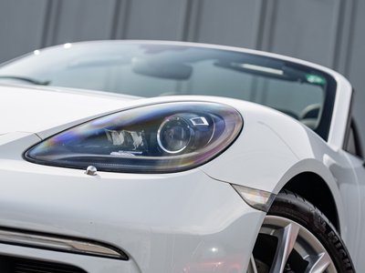2017 Porsche 718 thumbnail 33