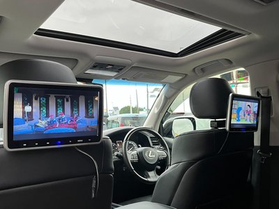 2016 Lexus LX thumbnail 28