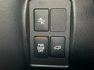 2016 Lexus LX thumbnail 78