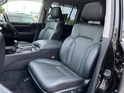 2016 Lexus LX thumbnail 21
