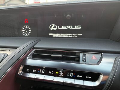 صورة مصغرة 21 لـ 2018 Lexus LC