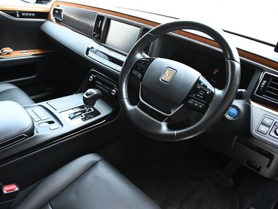 صورة 7 لـ 2020 Toyota CENTURY