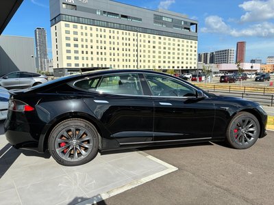 2020 Tesla MODEL S 缩略图 9