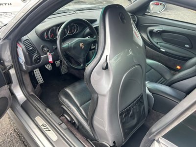 2004 Porsche 911 thumbnail 21